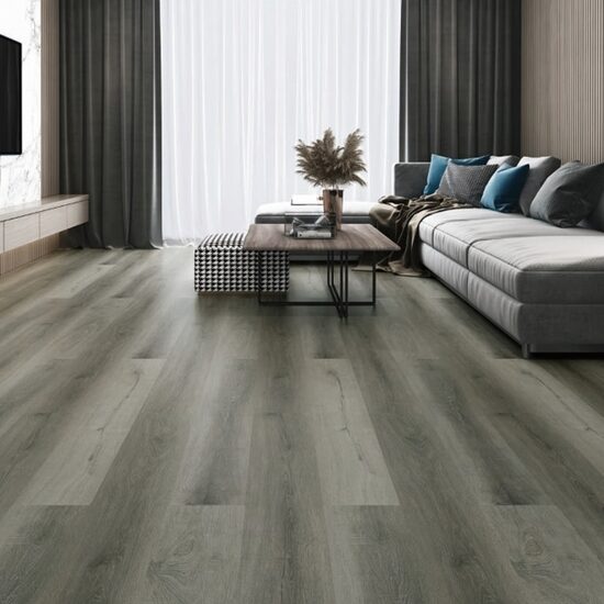 Kvartsvinylgolv SPC Frosty Oak / 5 mm / klass 33 / klick (~229 SEK/m²)